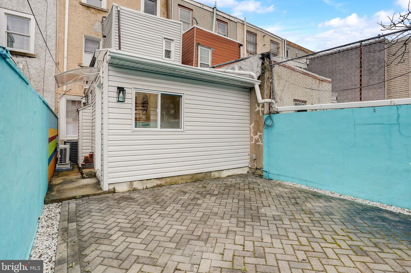 416 Mifflin St, Philadelphia PA  19148-1823 exterior