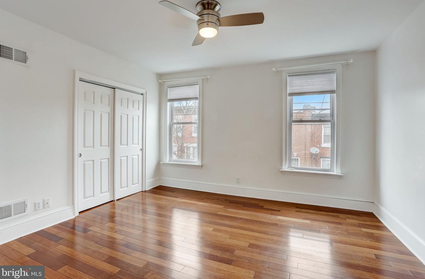 416 Mifflin St, Philadelphia PA  19148-1823 exterior