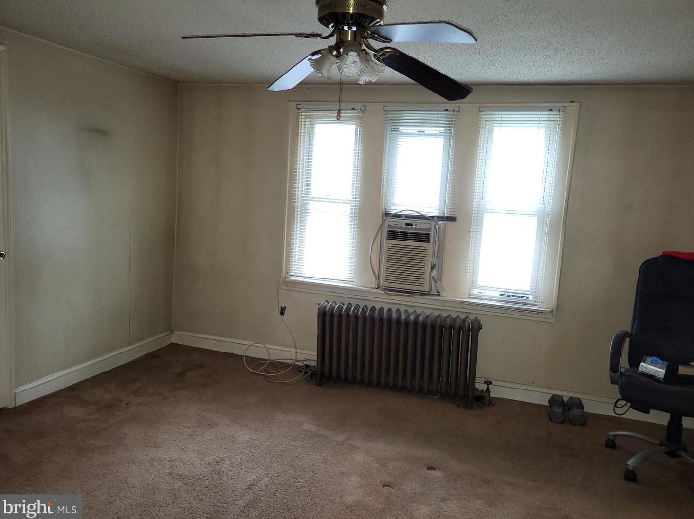 5121 Newhall St, Philadelphia PA 19144-4020 exterior