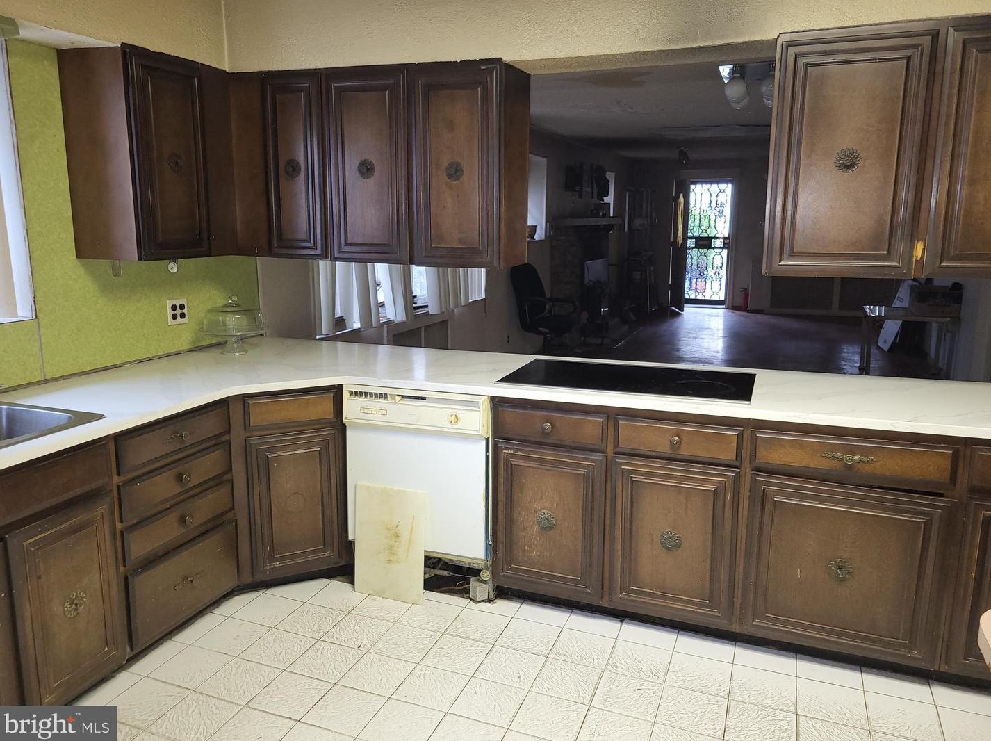 5121 Newhall St, Philadelphia PA 19144-4020 exterior