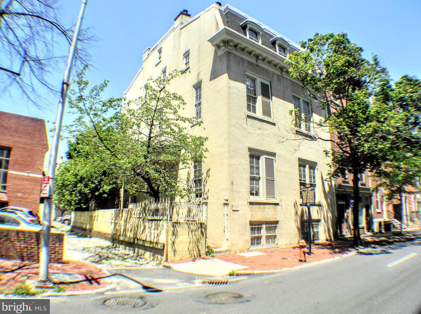 260 S 9th St #unit 2f, Philadelphia, PA 19107