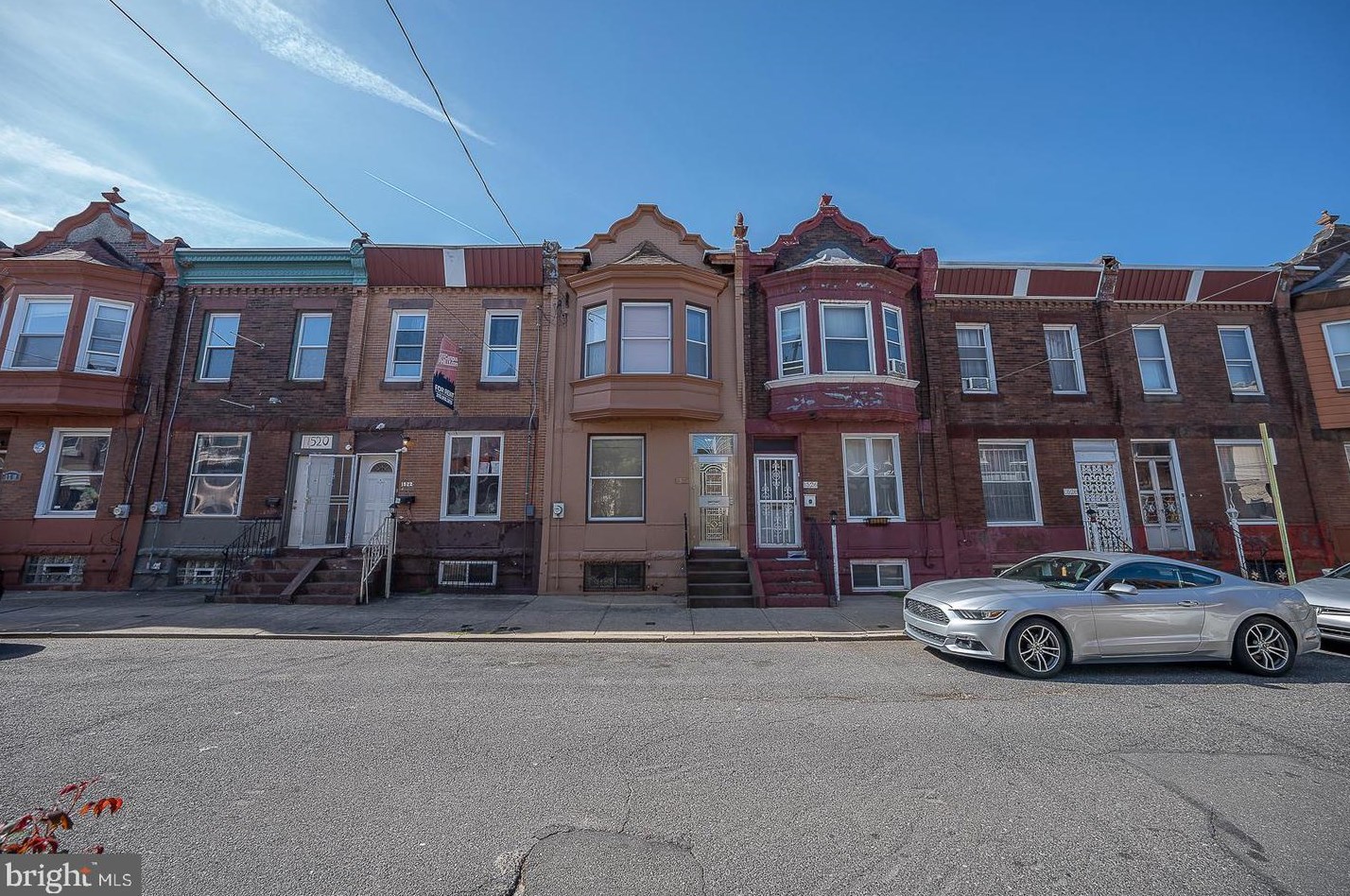 1524 Page St, Philadelphia, PA 19121-2318