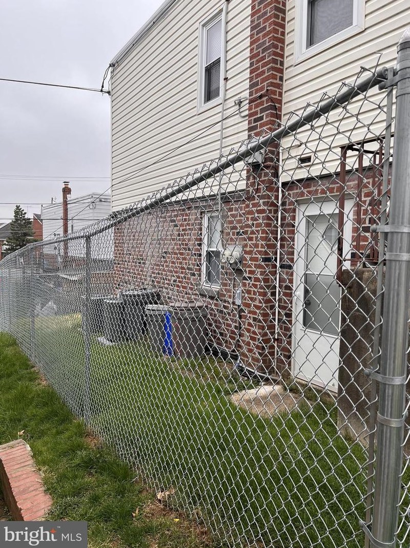 10025 Ferndale St, Philadelphia PA  19116-3603 exterior