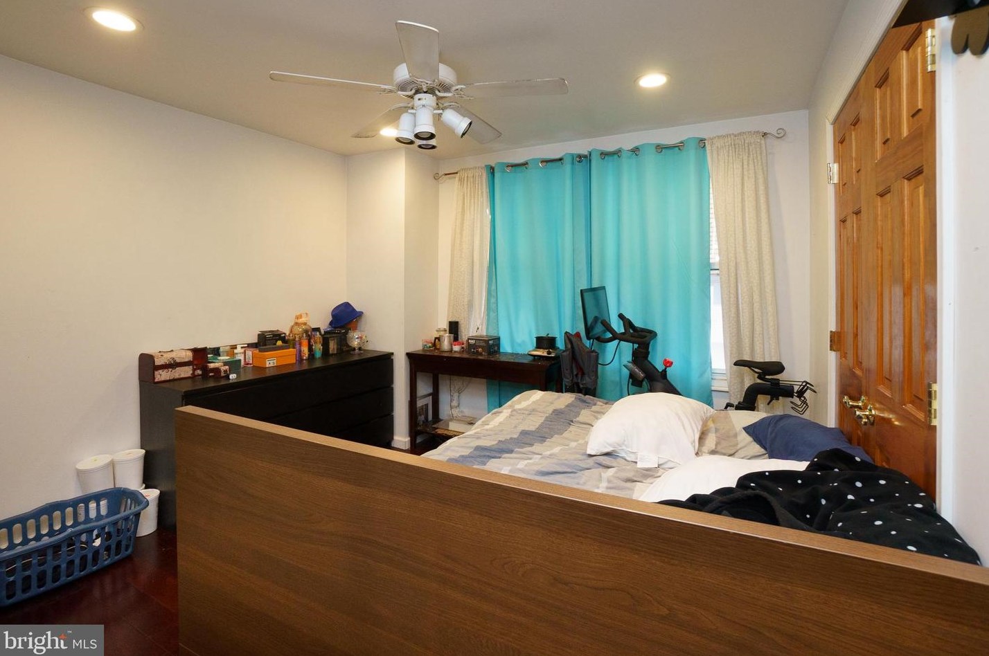 1516 Newkirk St, Philadelphia PA 19132-2532 exterior