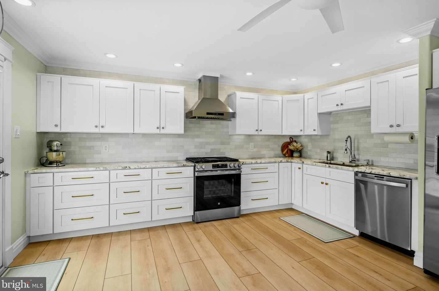 12645 Dunks Ferry Rd, Philadelphia PA 19154-1424 exterior