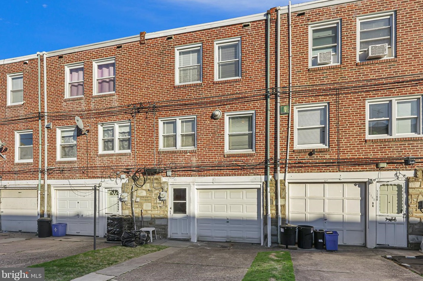 7150 Kindred St, Philadelphia, PA 19149-1130