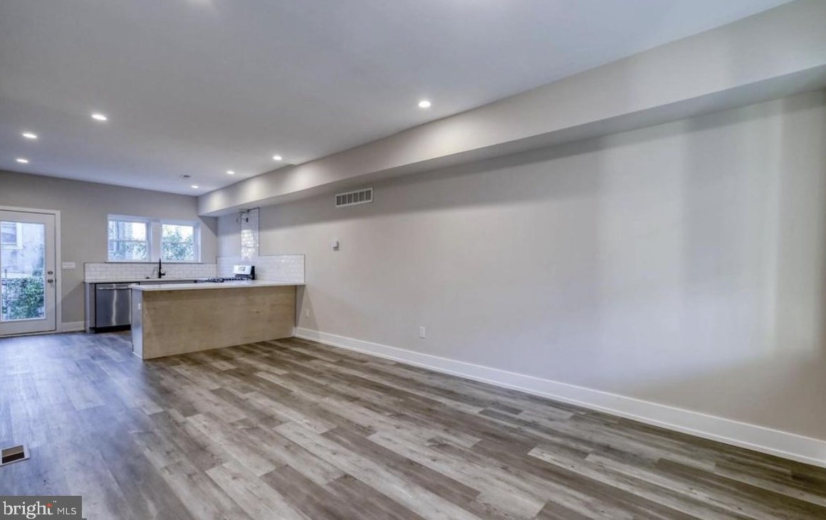 5332 Malcolm St, Philadelphia, PA 19143