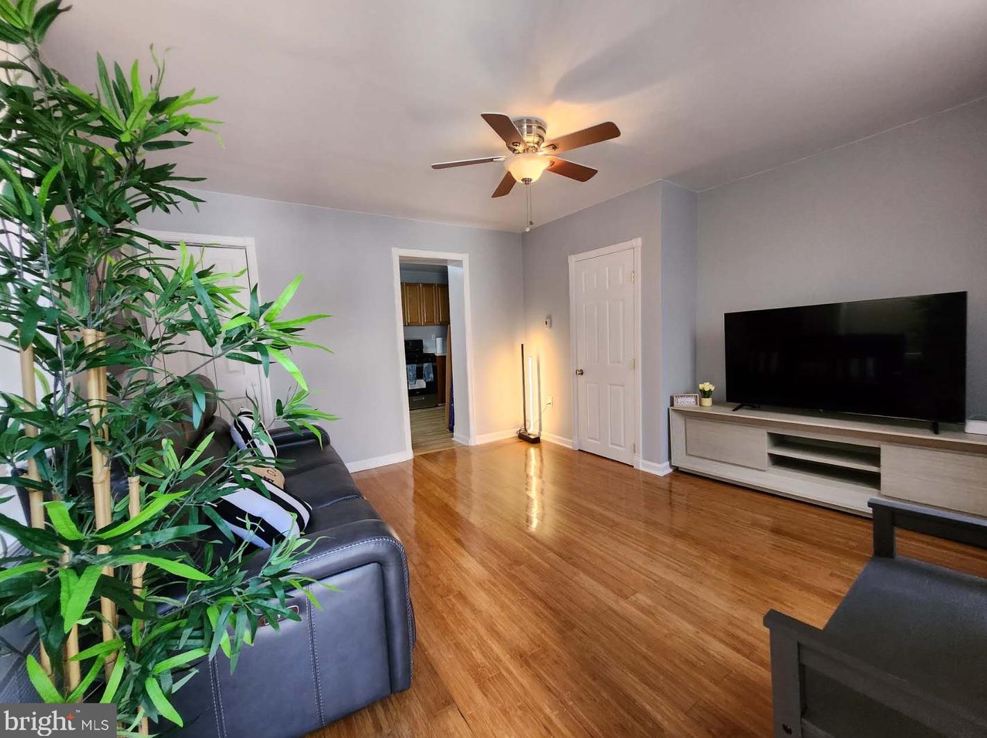 1311 S Hancock St, Philadelphia, PA 19147