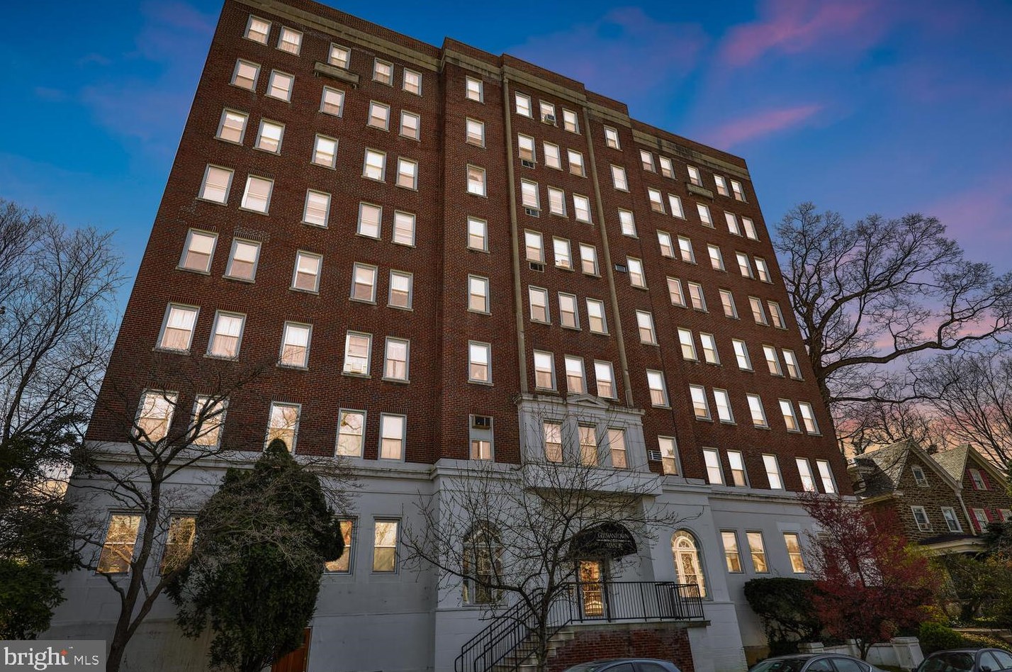 400 Hortter St, Philadelphia PA  19119-3653 exterior