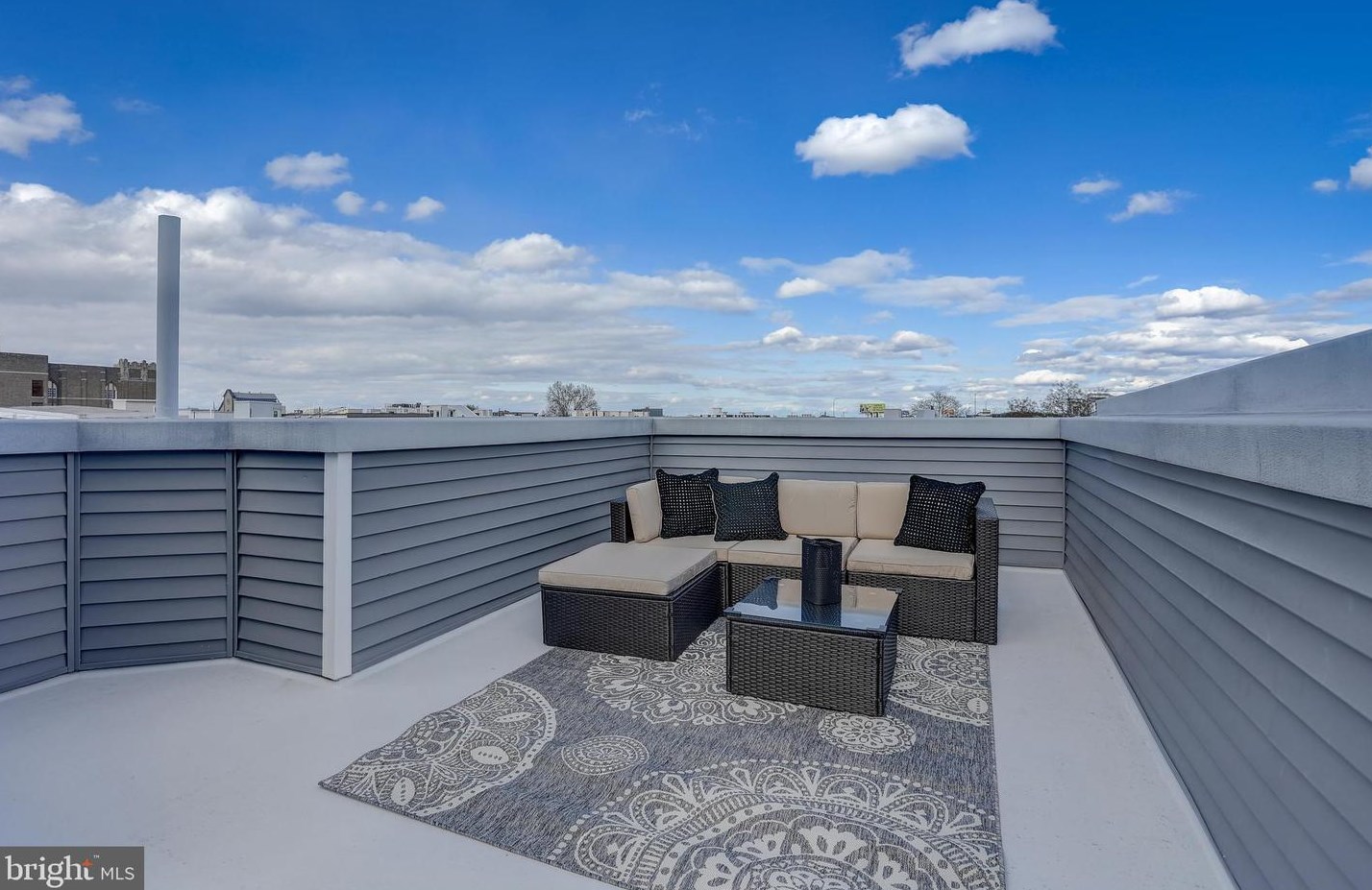 1133 Montgomery Ave, Philadelphia PA  19122-2715 exterior