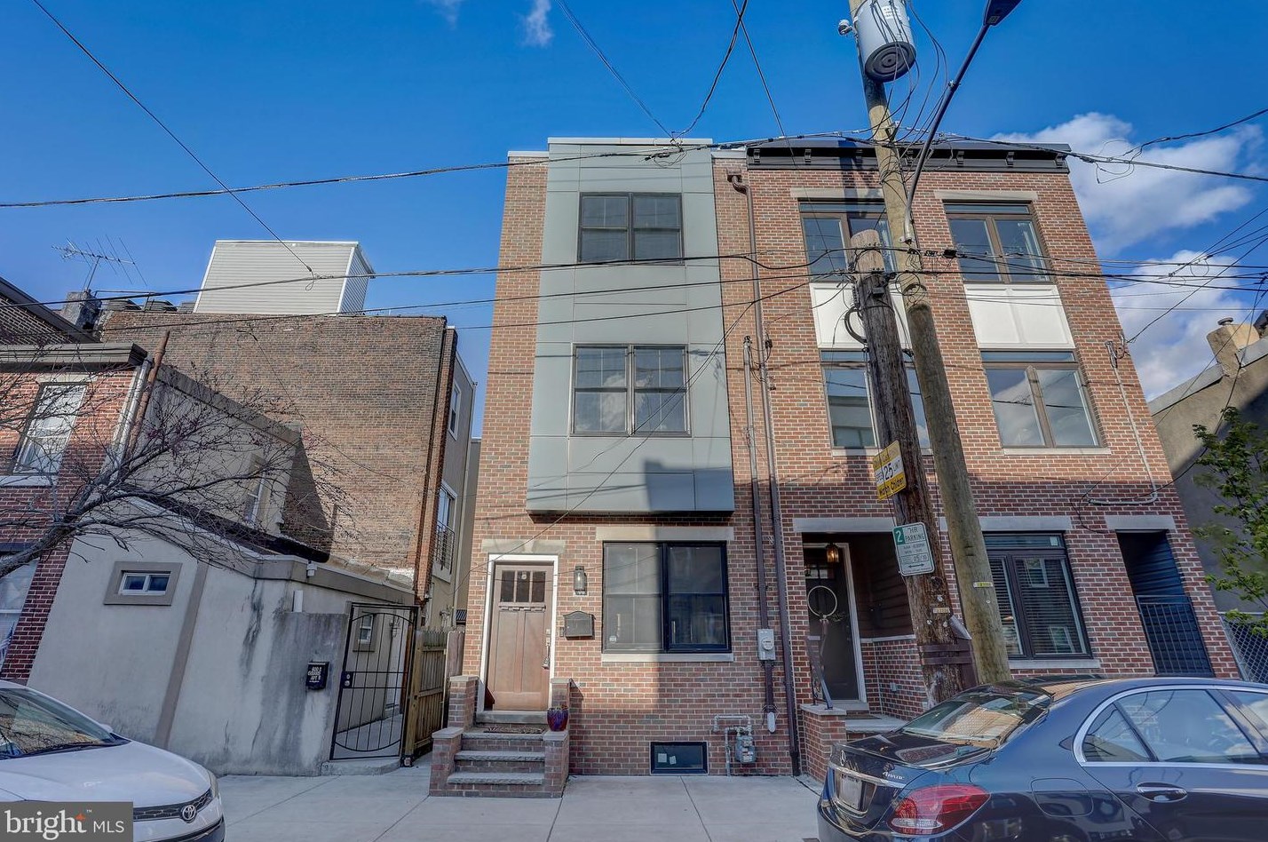 1133 Montgomery Ave, Philadelphia PA  19122-2715 exterior