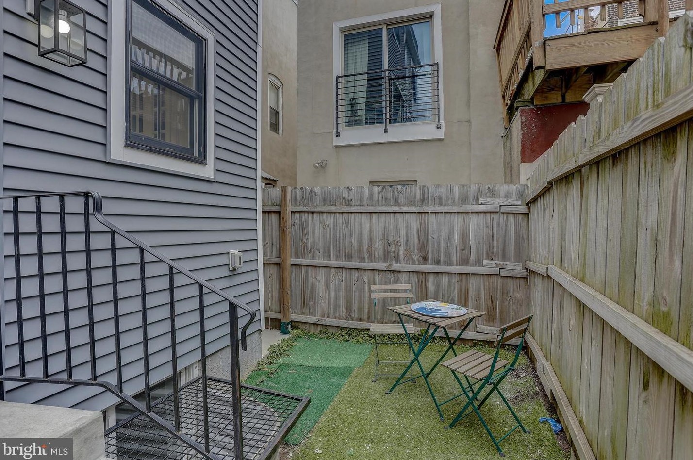 1133 Montgomery Ave, Philadelphia PA  19122-2715 exterior