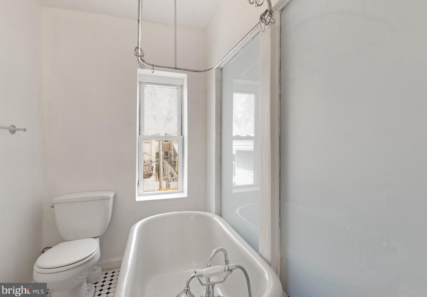 2031 Letterly St, Philadelphia PA 19132-4007 exterior