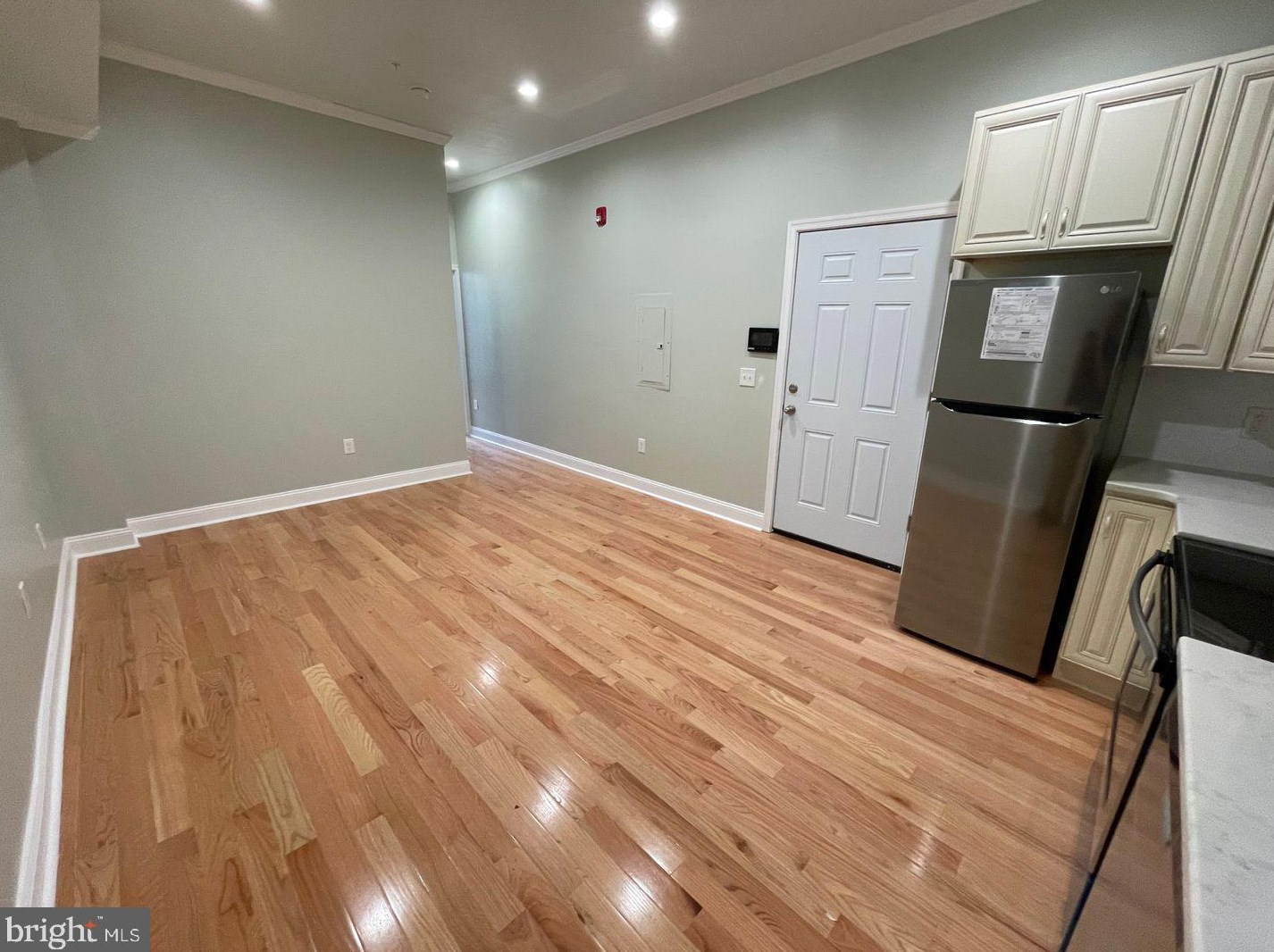 926 Pine St #2f, Philadelphia, PA 19107
