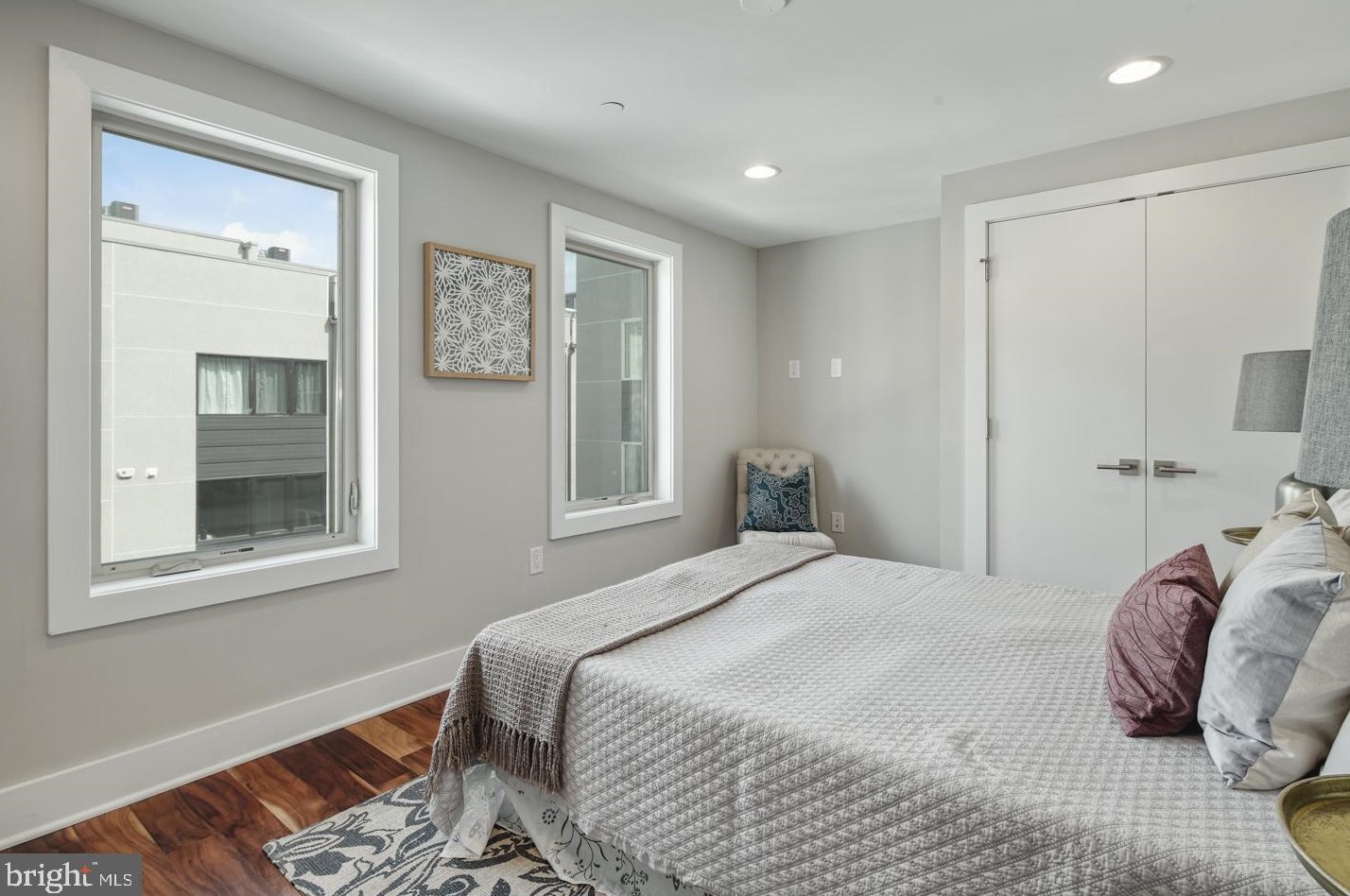 117 Quarry St, Philadelphia PA 19106-0020 exterior