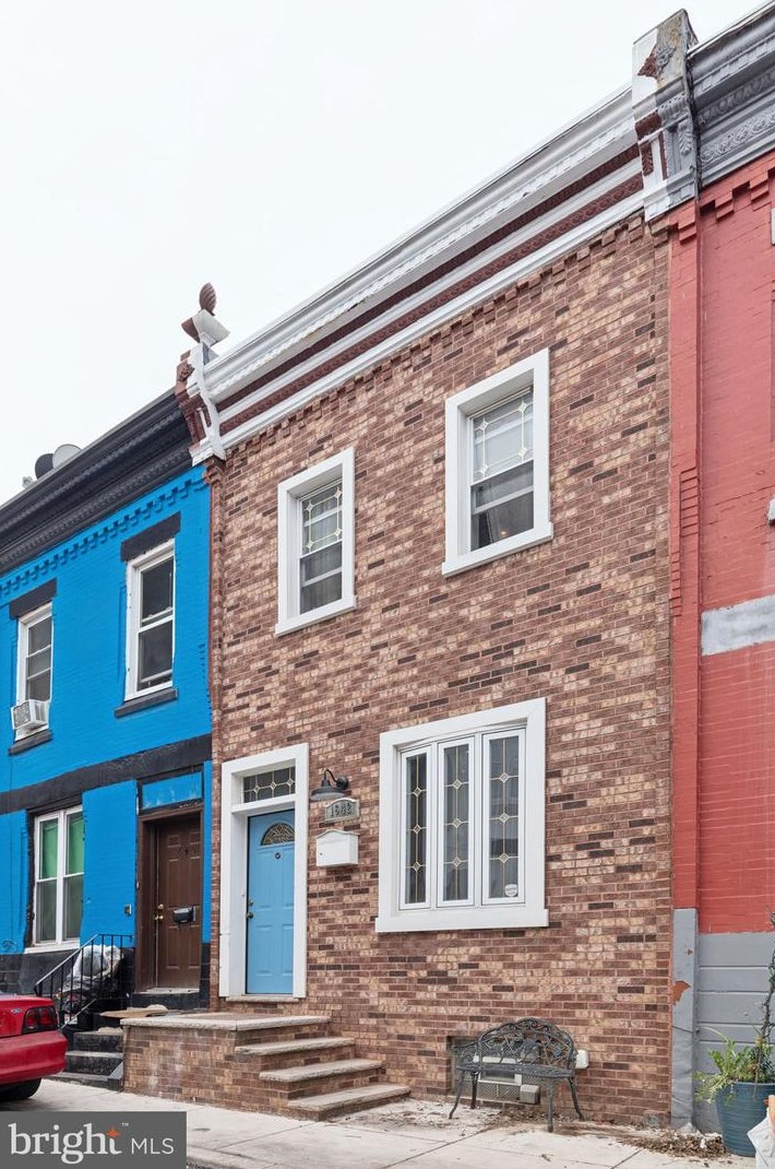 1642 Newkirk St, Philadelphia, PA 19145-1208