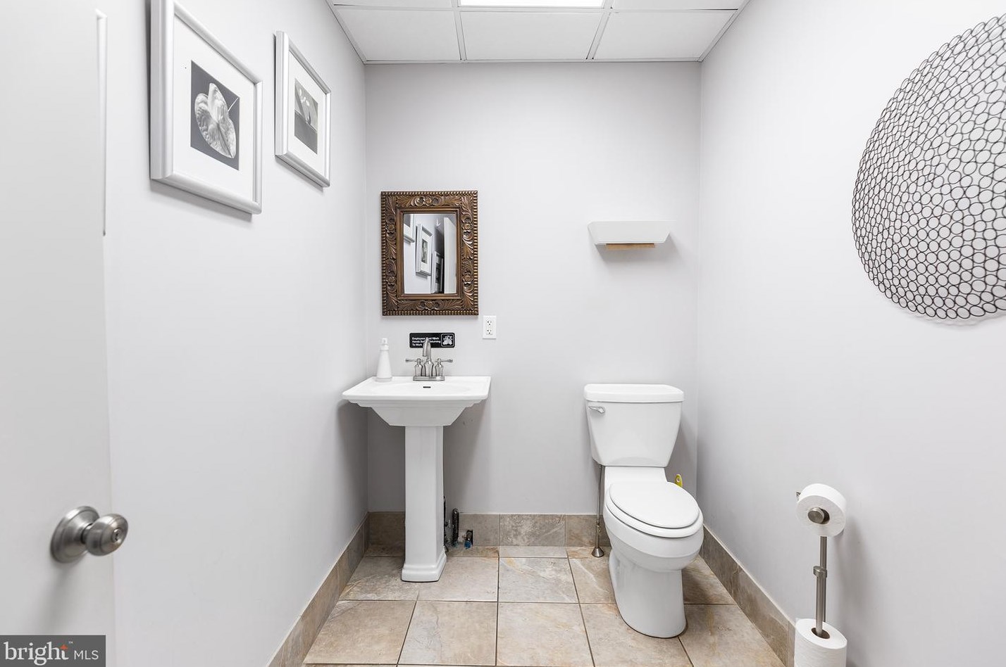 2309 Wallace St, Philadelphia PA 19130-3105 exterior