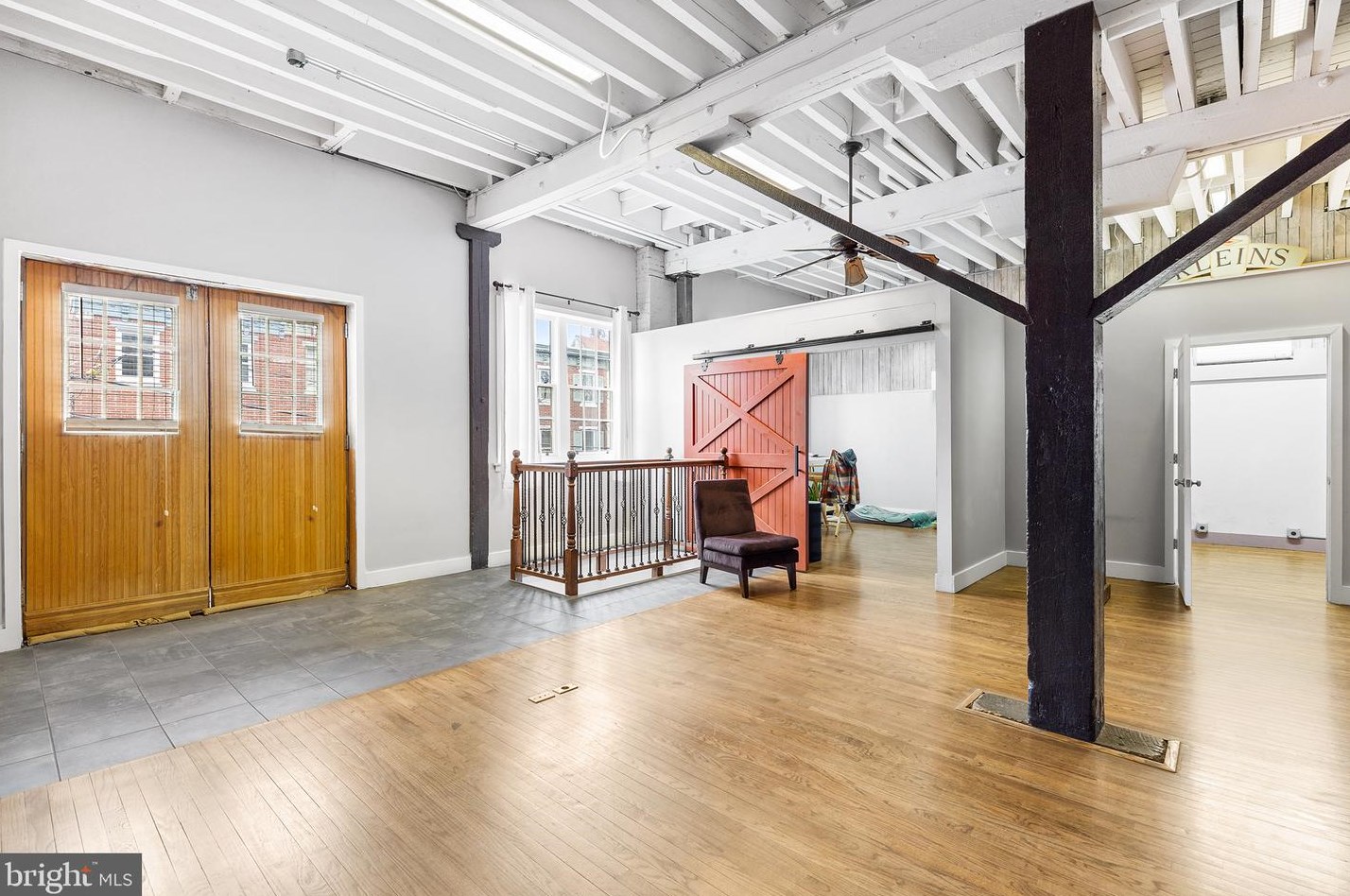 2309 Wallace St, Philadelphia PA 19130-3105 exterior