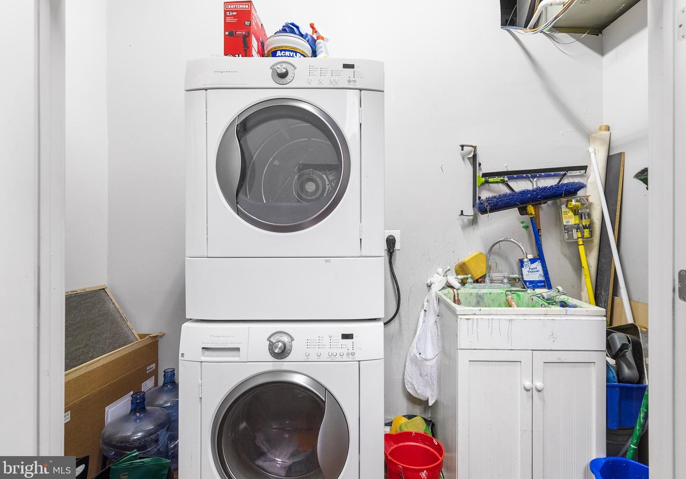 2309 Wallace St, Philadelphia PA 19130-3105 exterior