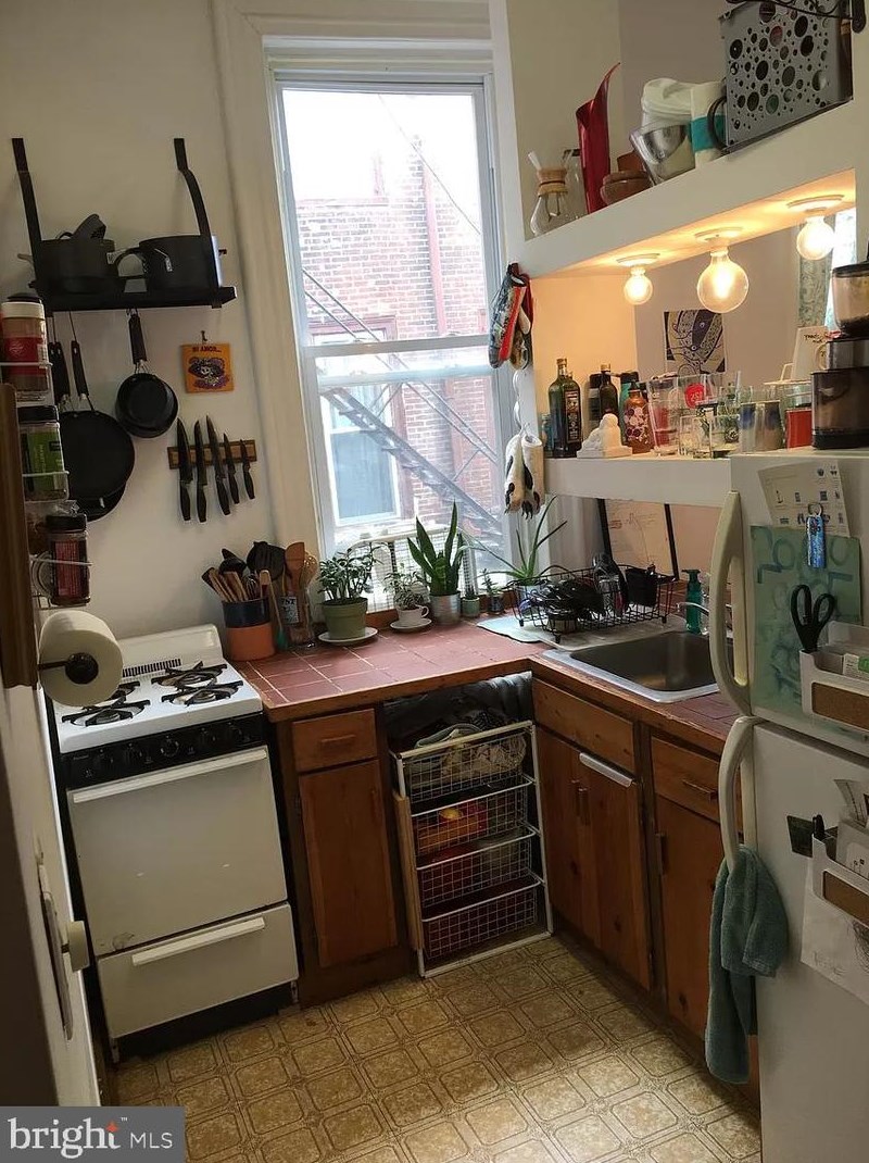 1916 Spring Garden St Apt 2r, Philadelphia, PA
