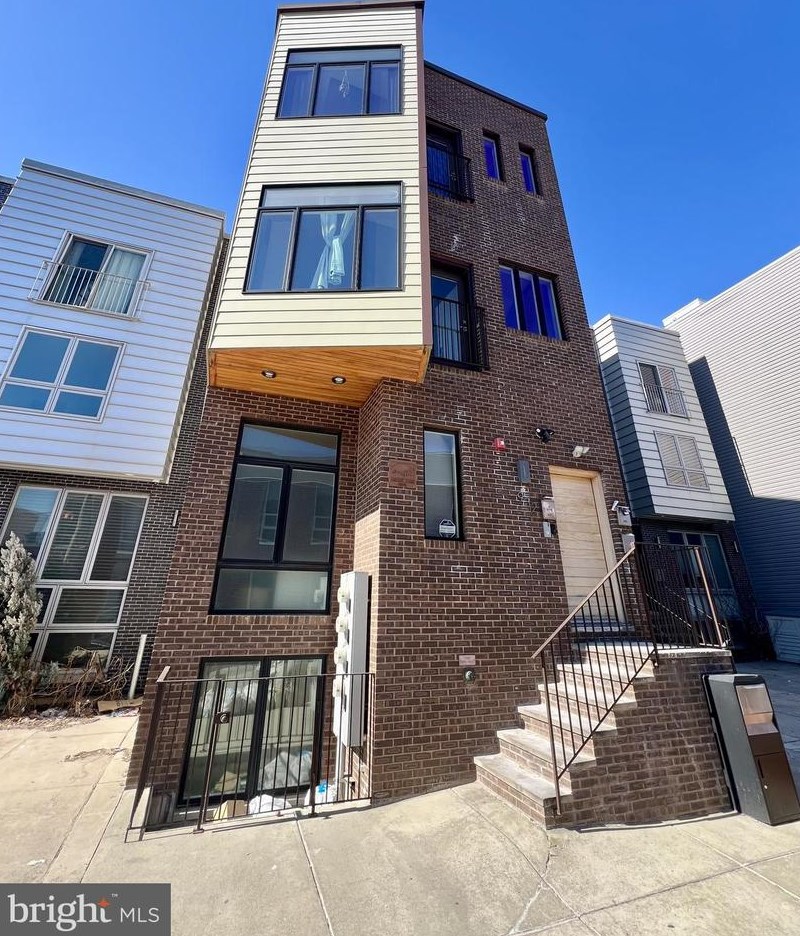 932 N Marshall St #2, Philadelphia, PA 19123