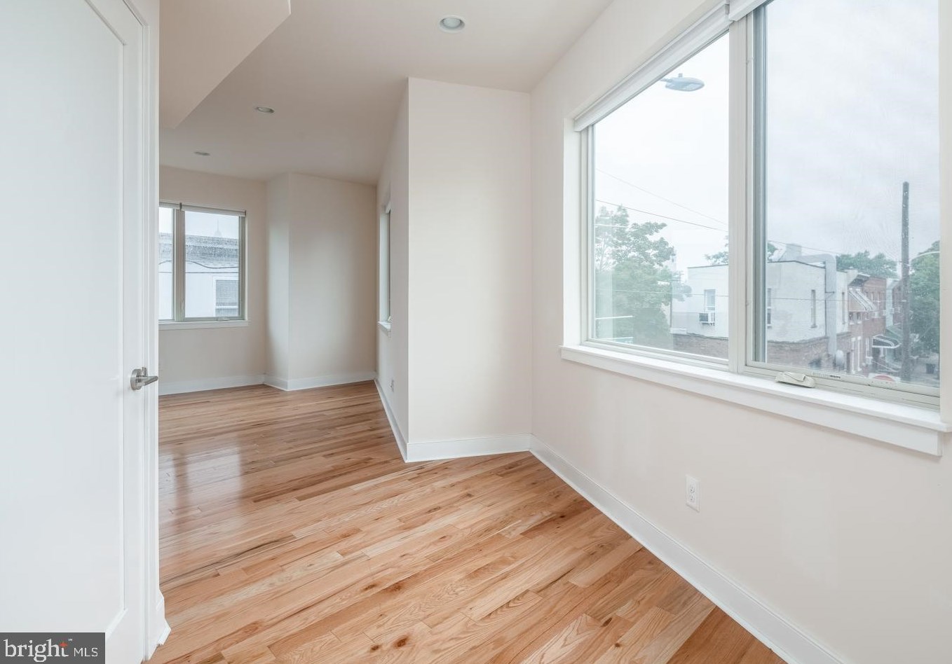 1242 Point Breeze Ave, Philadelphia, PA 19146-4357