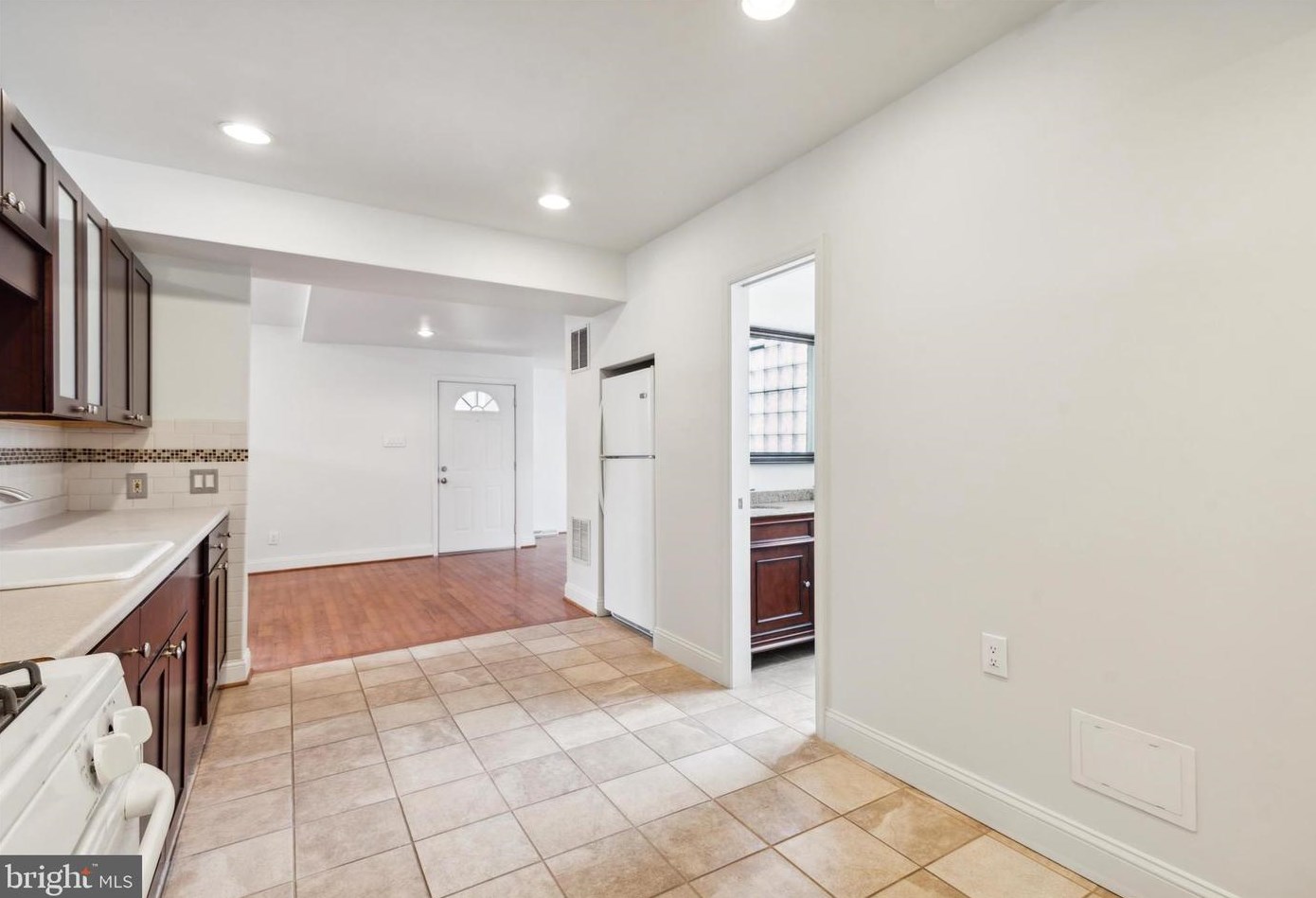1746 S Orianna St #2, Philadelphia, PA 19148