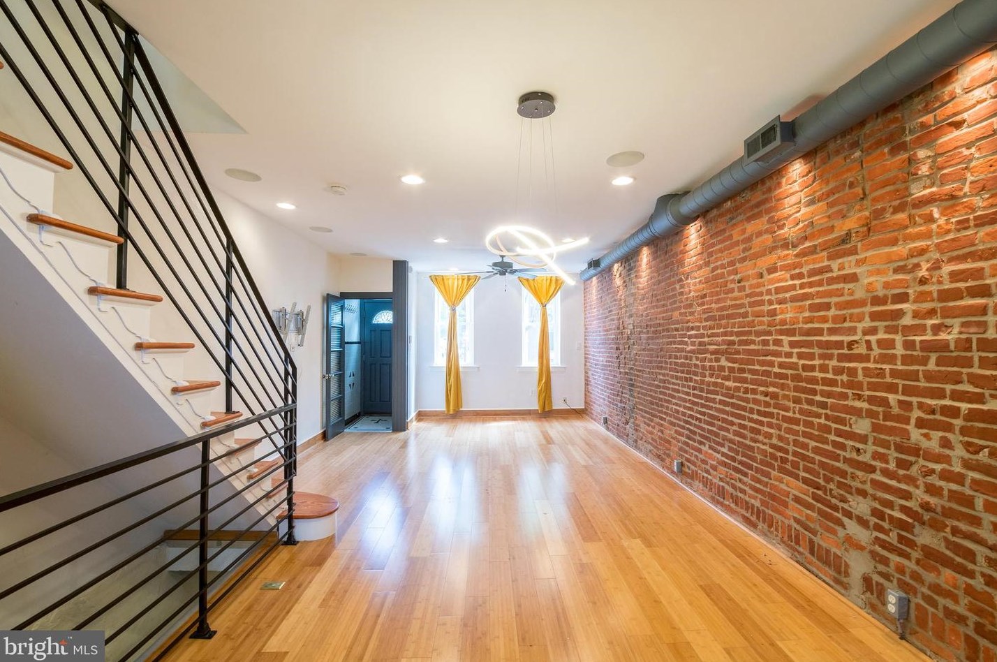 1820 S Sartain St, Philadelphia, PA 19148