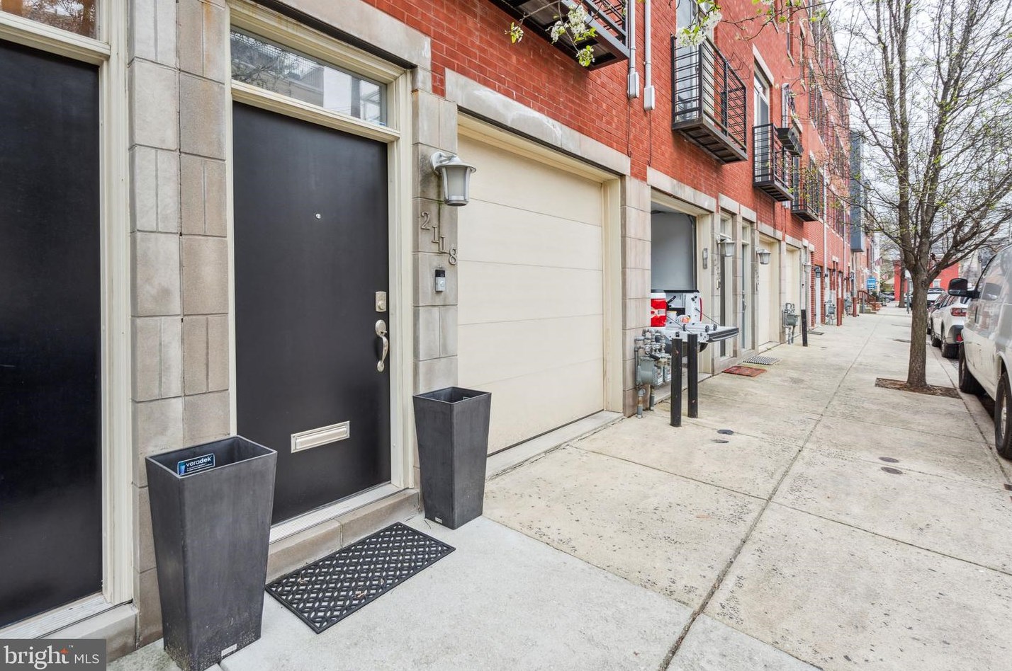 2118 Webster St, Philadelphia, PA 19146