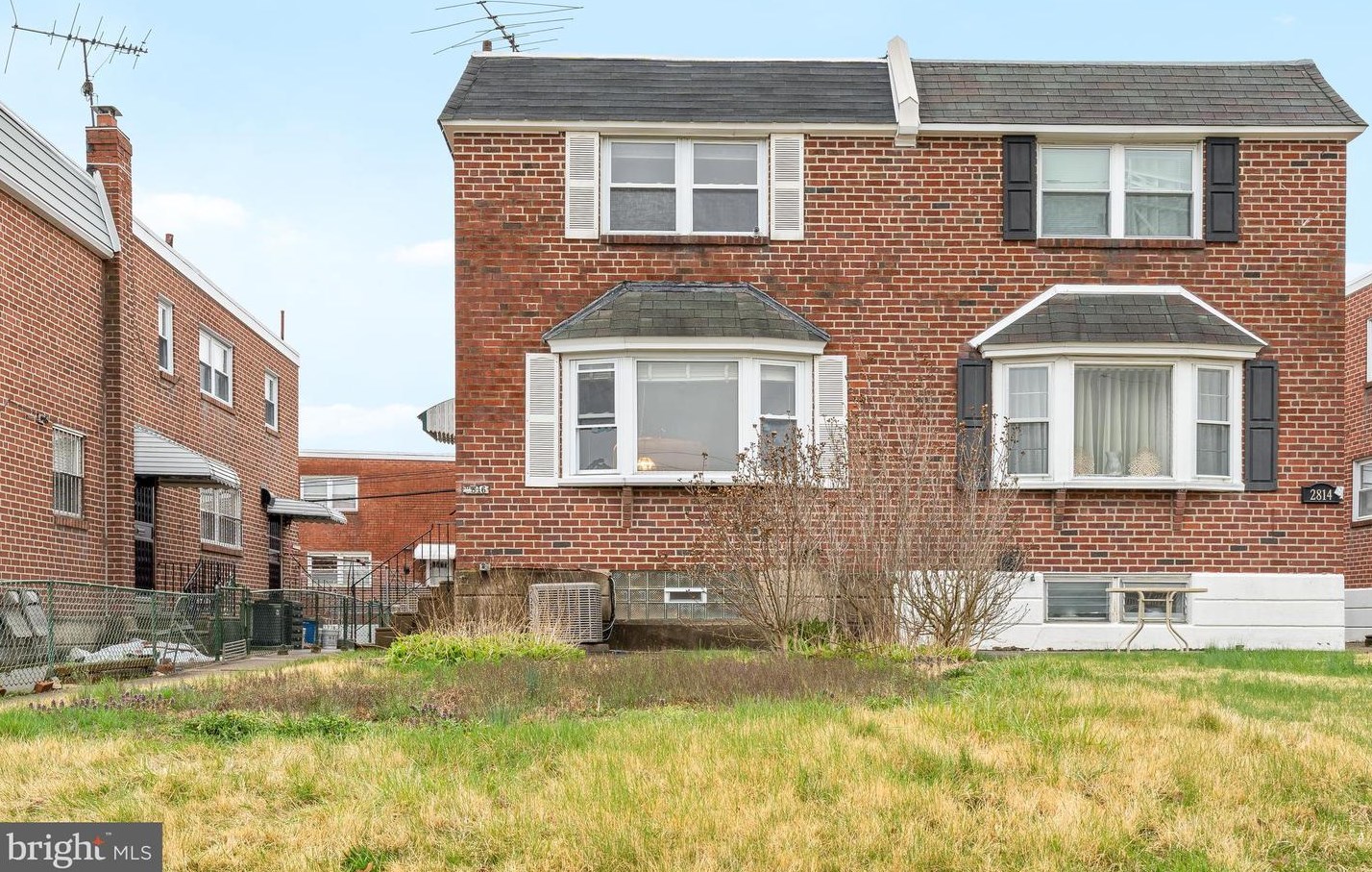 2816 Guilford St, Philadelphia, PA 19152-4406