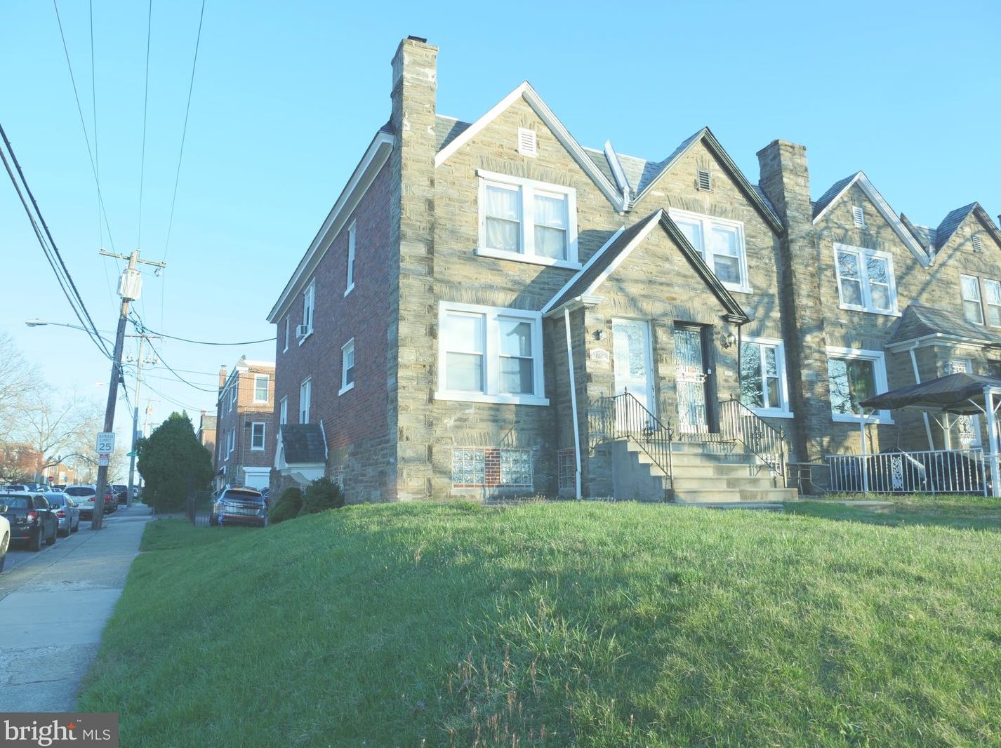 1762 Washington Ln, Philadelphia, PA 19138-1137