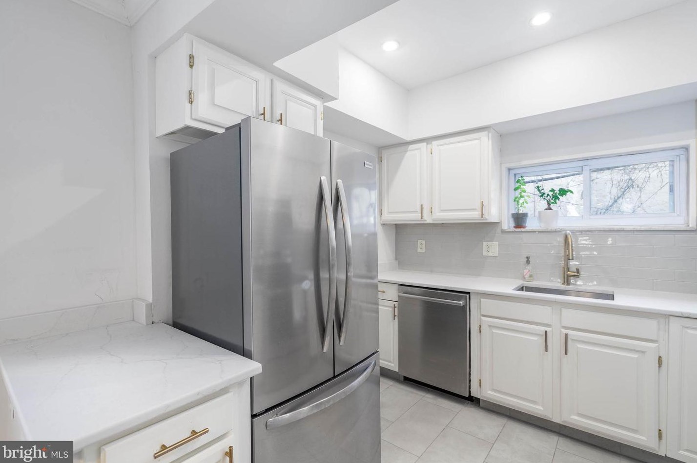 628 Taney St, Philadelphia PA  19146-2306 exterior