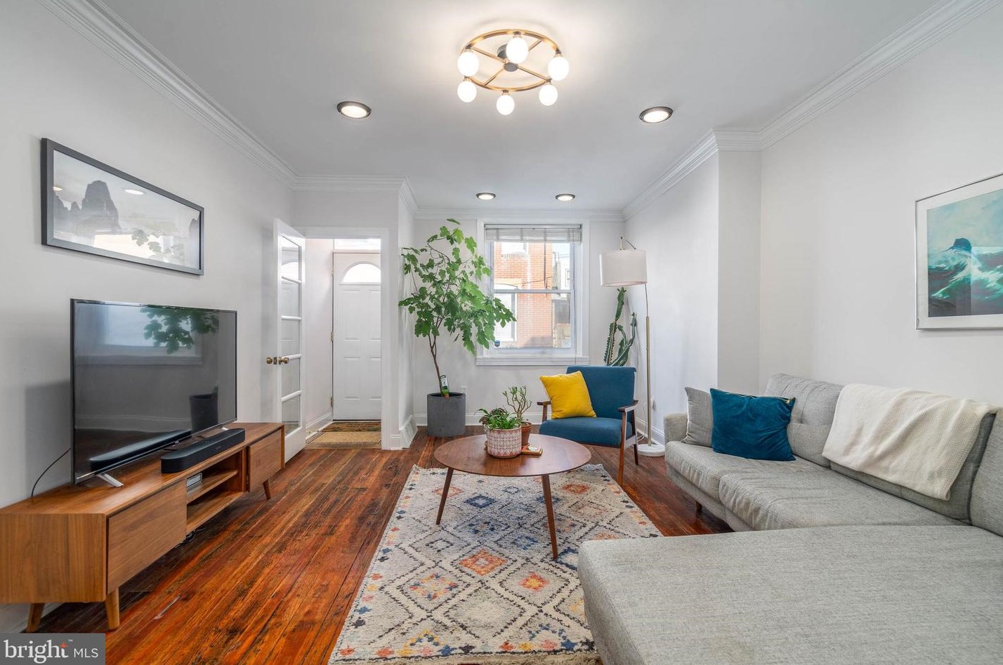 628 Taney St, Philadelphia PA  19146-2306 exterior