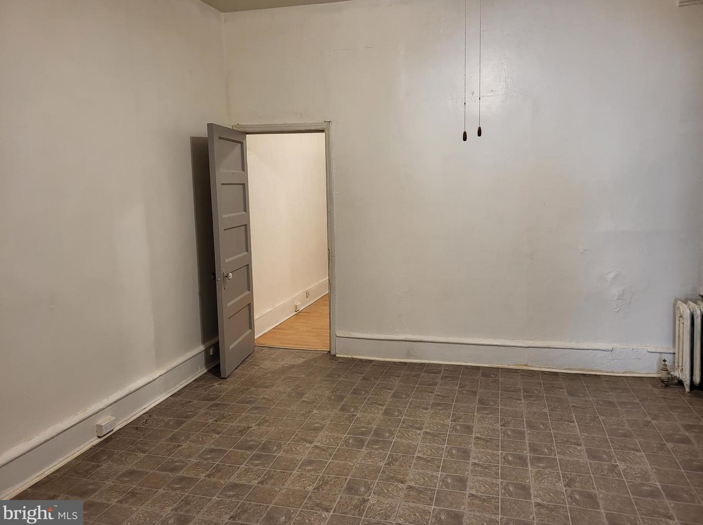 3229 Susquehanna Ave, Philadelphia PA 19122-1118 exterior