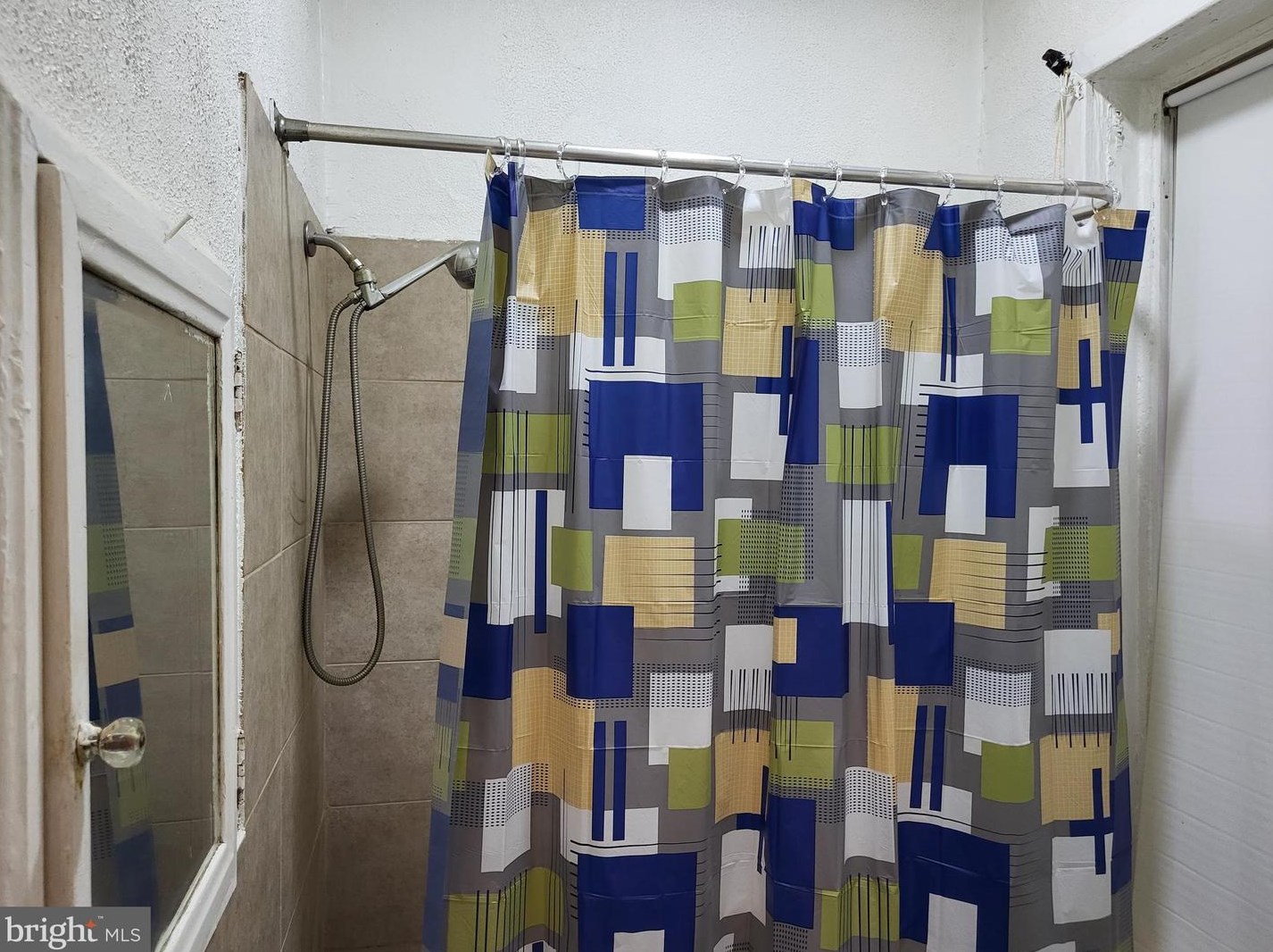 3229 Susquehanna Ave, Philadelphia PA 19122-1118 exterior