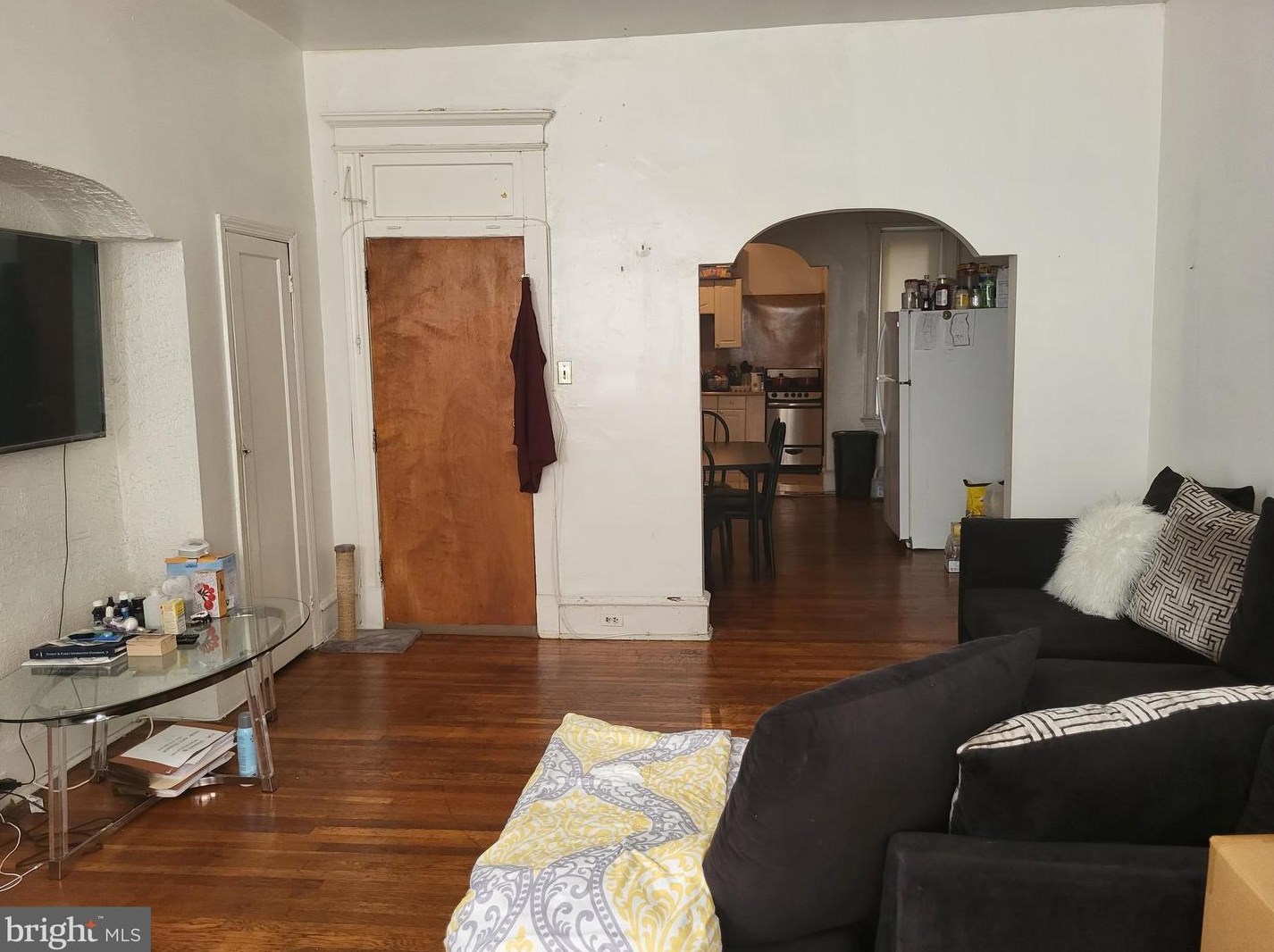 3229 Susquehanna Ave, Philadelphia PA 19122-1118 exterior