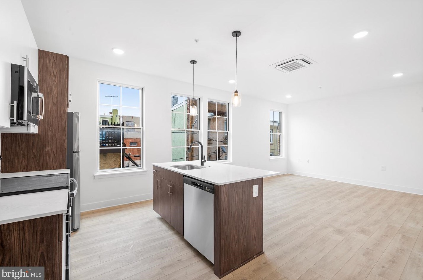 943 Washington Ave #306, Philadelphia, PA 19147