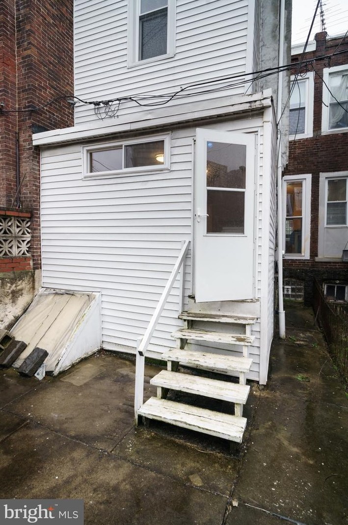 5603 Hunter St, Philadelphia PA  19131-3402 exterior