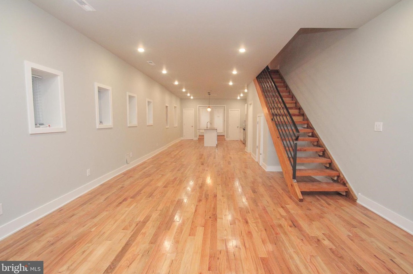 1945 Gerritt St, Philadelphia, PA 19146