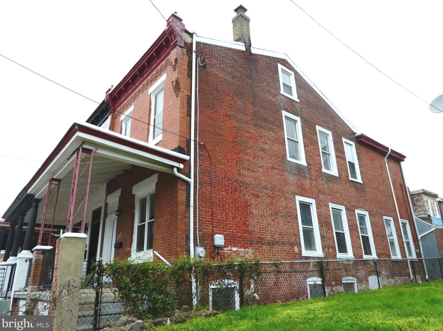 1723 Harrison St, Philadelphia, PA 19124-2747