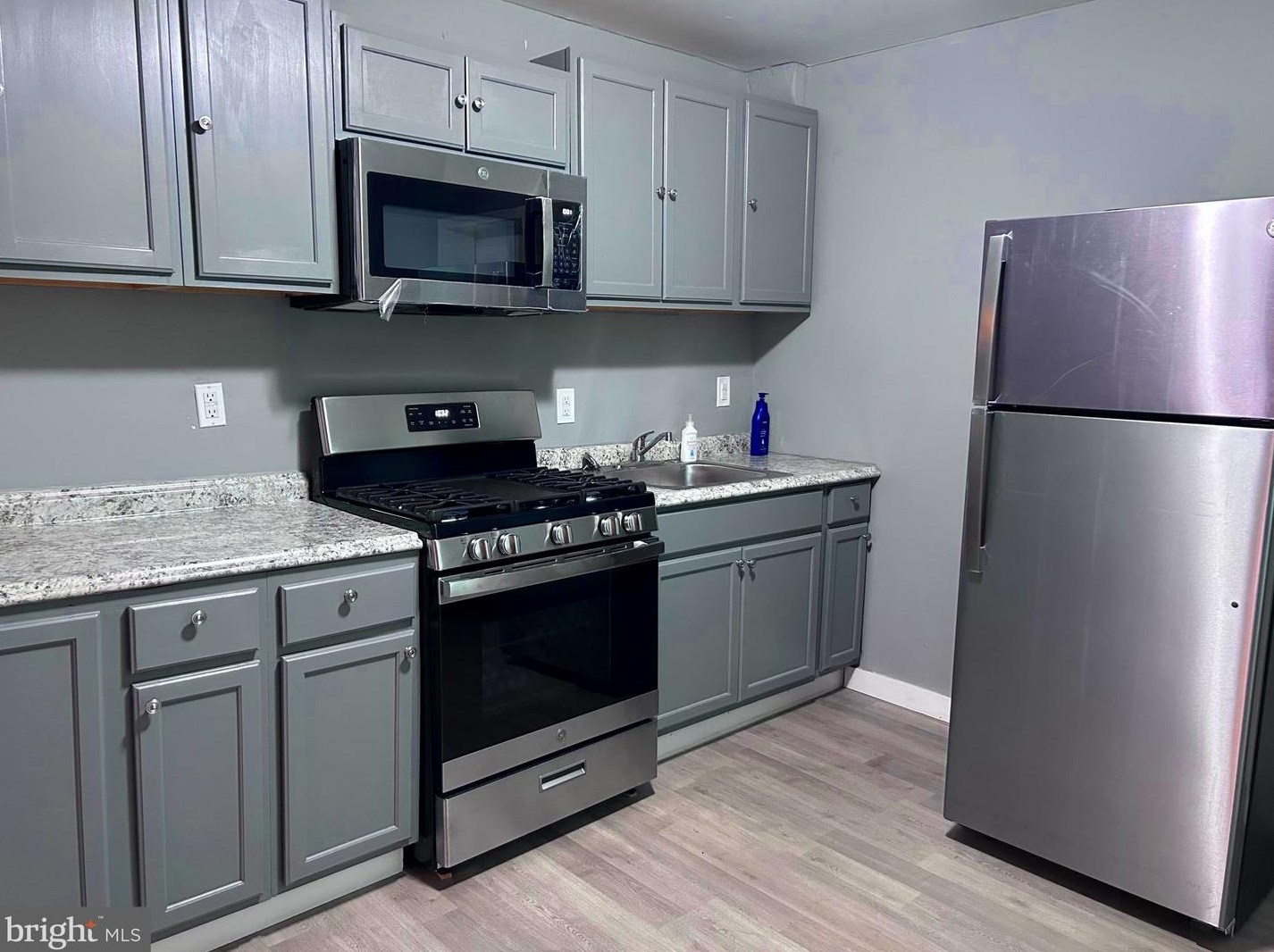 1713 Allison St, Philadelphia, PA 19131-3520