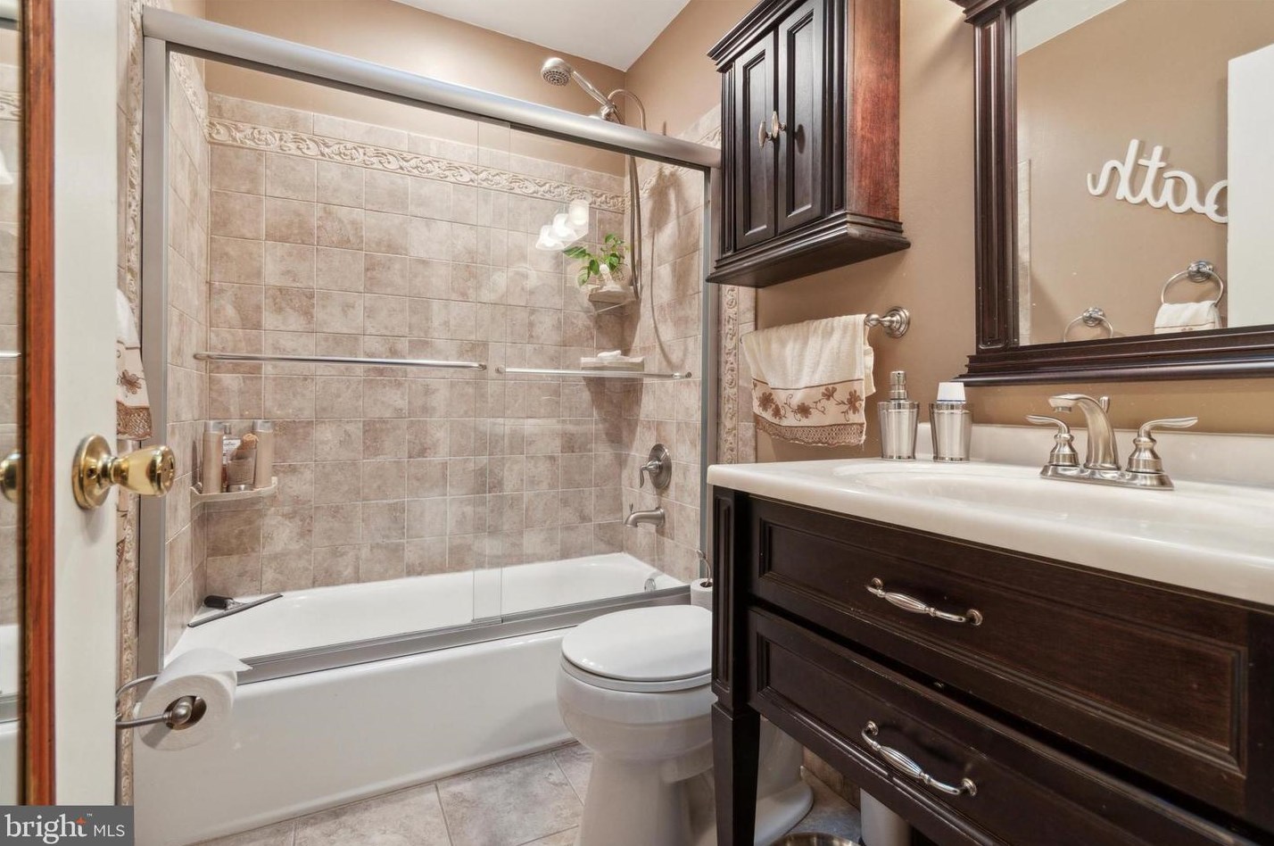 3011 Comly Rd, Philadelphia, PA 19154-3207