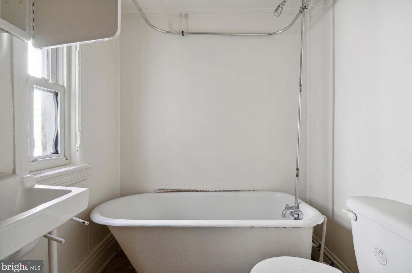 3029 Susquehanna Ave, Philadelphia PA  19121-1122 exterior