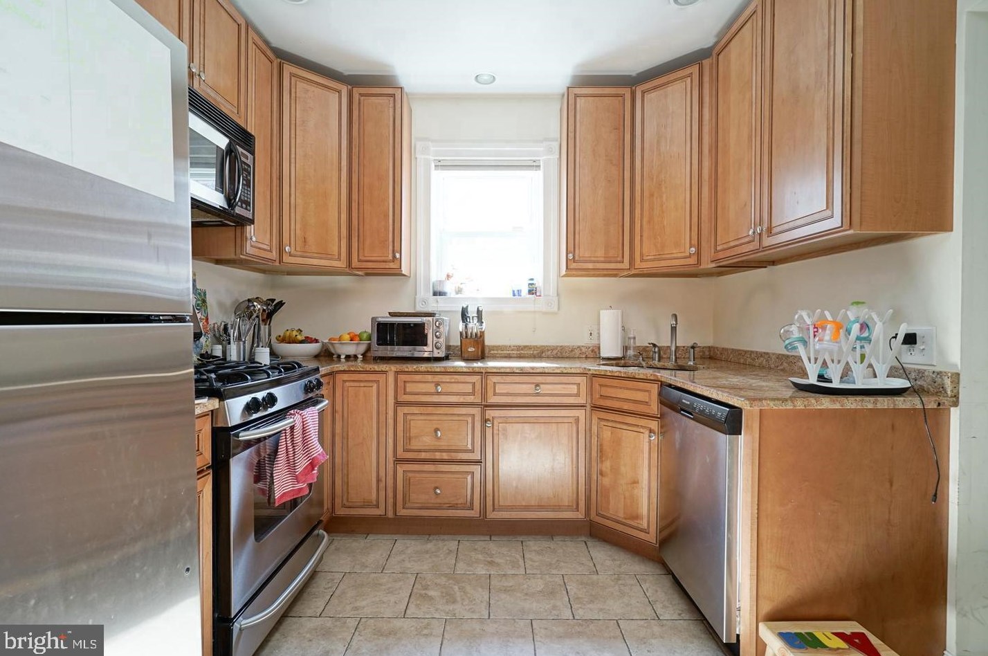 2316 Madison Sq, Philadelphia PA  19146-1713 exterior