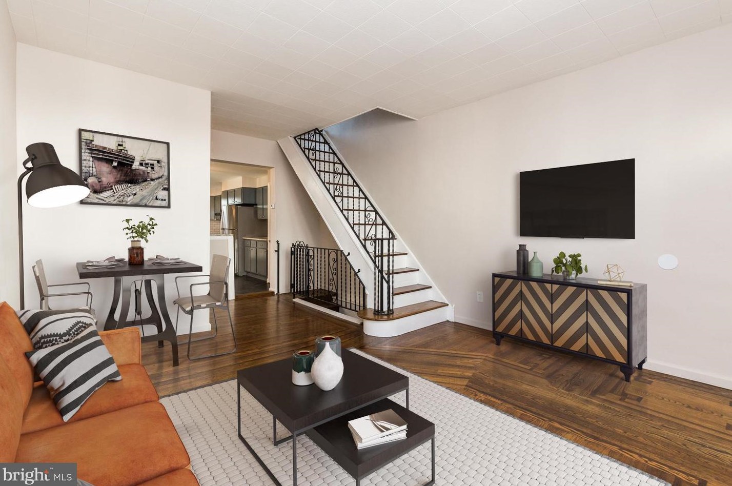 2611 Warnock St, Philadelphia, PA 19133-1627