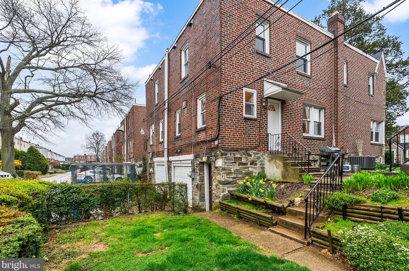 8241 Temple Rd, Philadelphia, PA 19150-2005