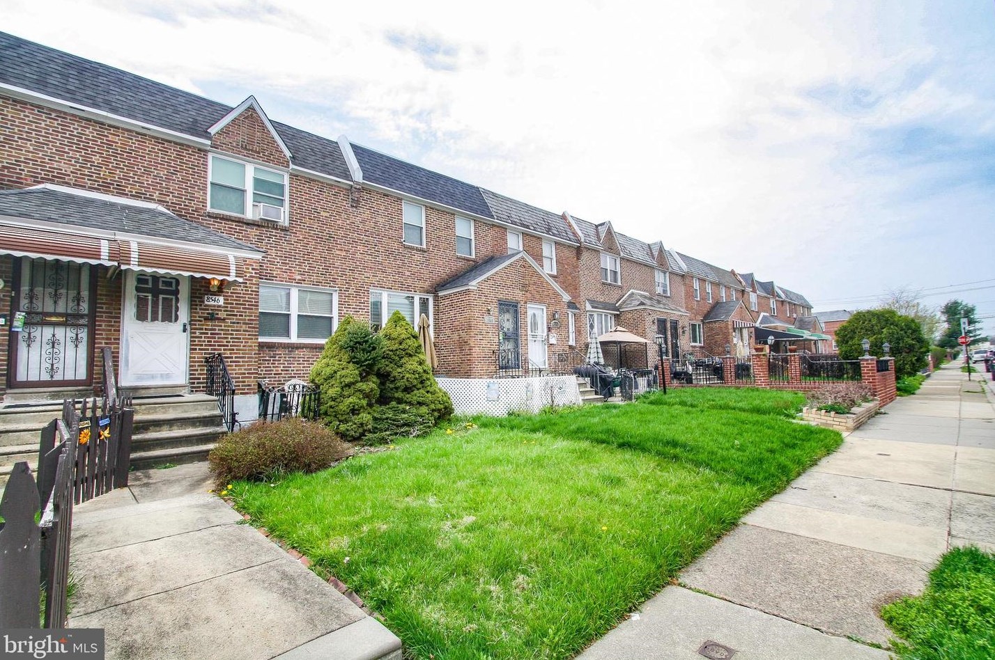 8546 Fayette St, Philadelphia, PA 19150-1902