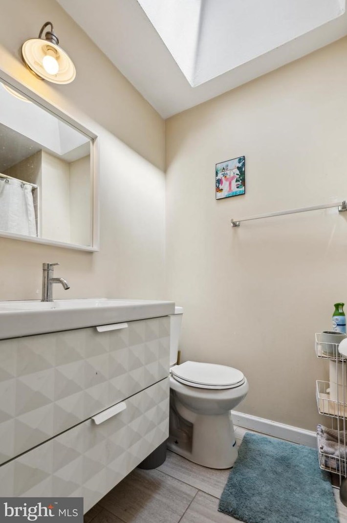 3339 Indian Queen Ln, Philadelphia PA 19129-1522 exterior