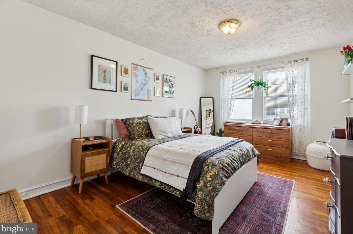 3339 Indian Queen Ln, Philadelphia PA 19129-1522 exterior