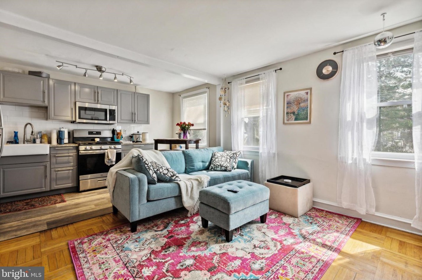 3339 Indian Queen Ln, Philadelphia PA 19129-1522 exterior